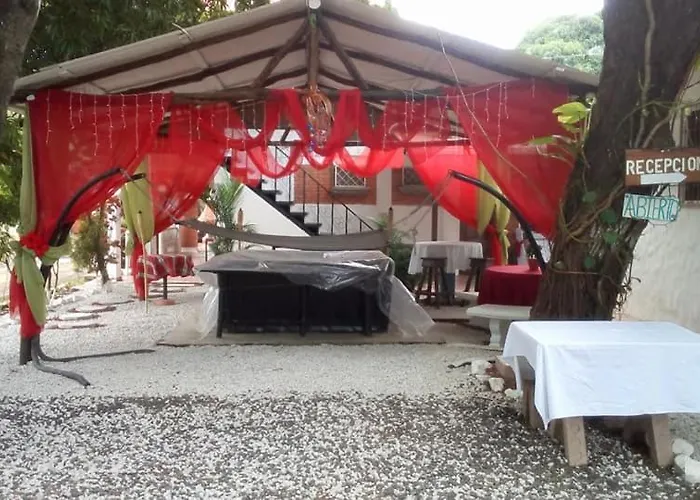 Cabinas Coco Azul Hotel *